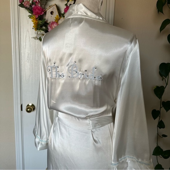 In Bloom by Jonquil Bridal Robe Rhinestone - Picture 5 of 6